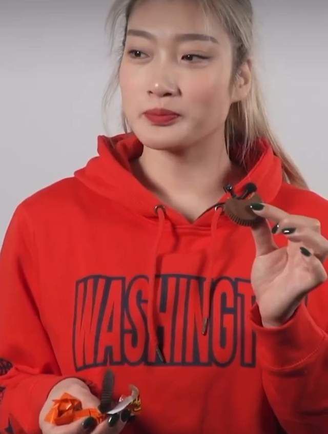蓝羽：所以未来我们各位也承担着推动我们的中国动画电影走向世界的任务，也会让我们感受到国产IP的力量。
